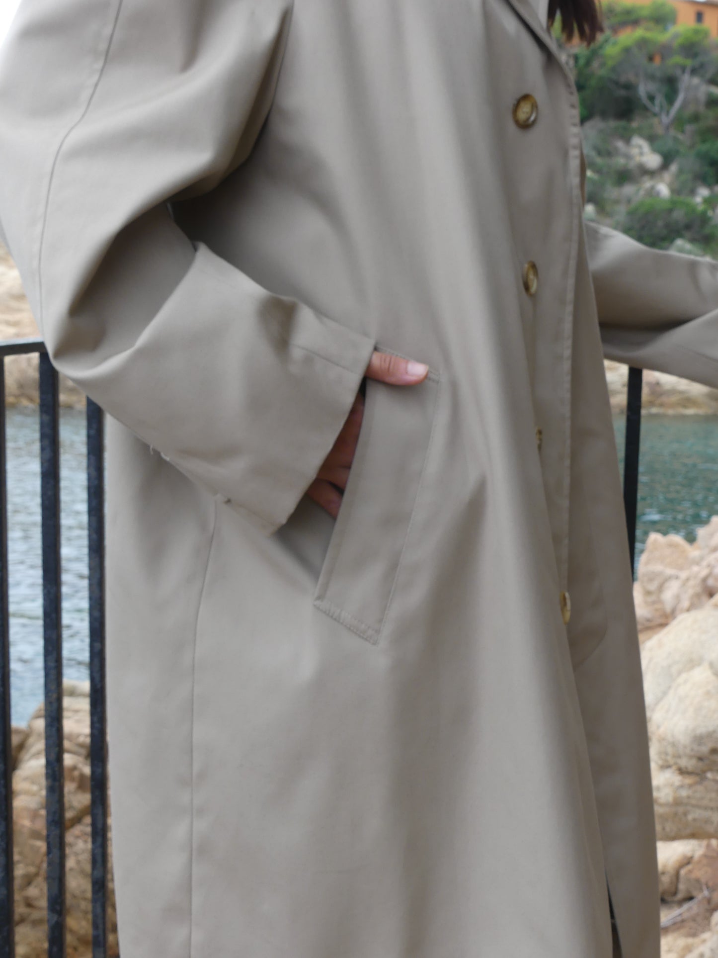 NINO VINTAGE TRENCH COAT - La Vague Vintage Shop 