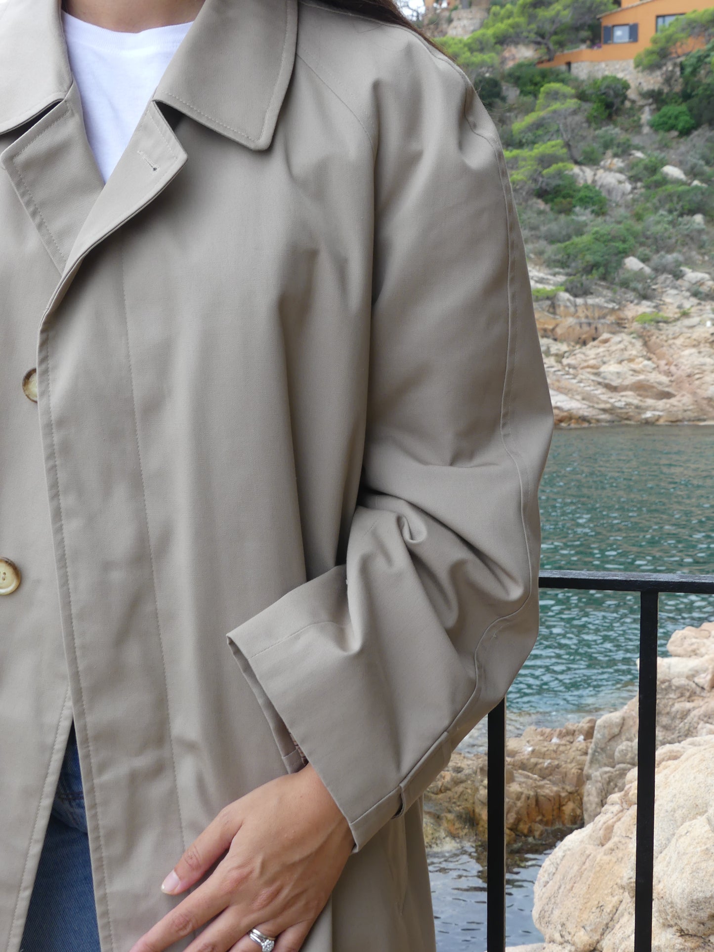 NINO VINTAGE TRENCH COAT - La Vague Vintage Shop 