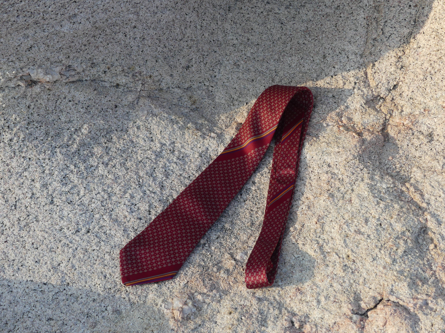 YVES SAINT LAURENT VINTAGE TIE RED - La Vague Vintage Shop 