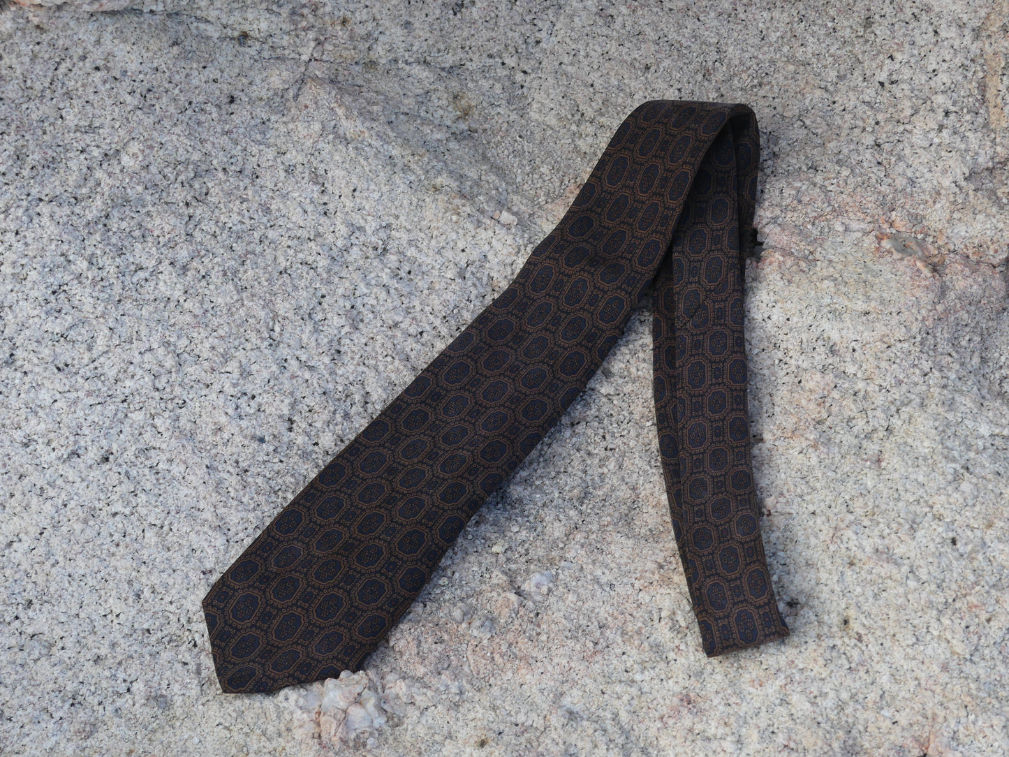 YVES SAINT LAURENT VINTAGE TIE BROWN - La Vague Vintage Shop 