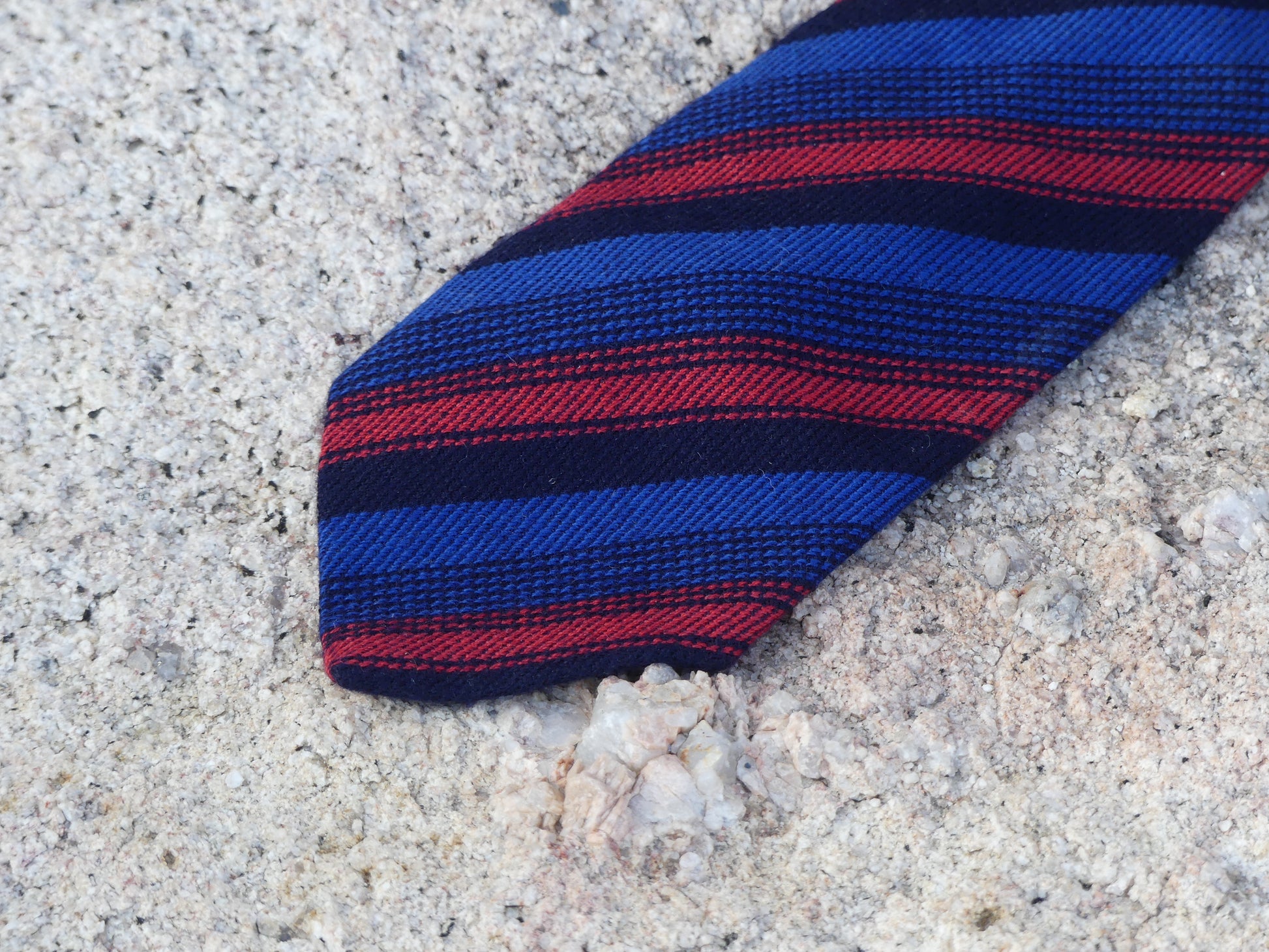 N. PEAL VINTAGE TIE - La Vague Vintage Shop 