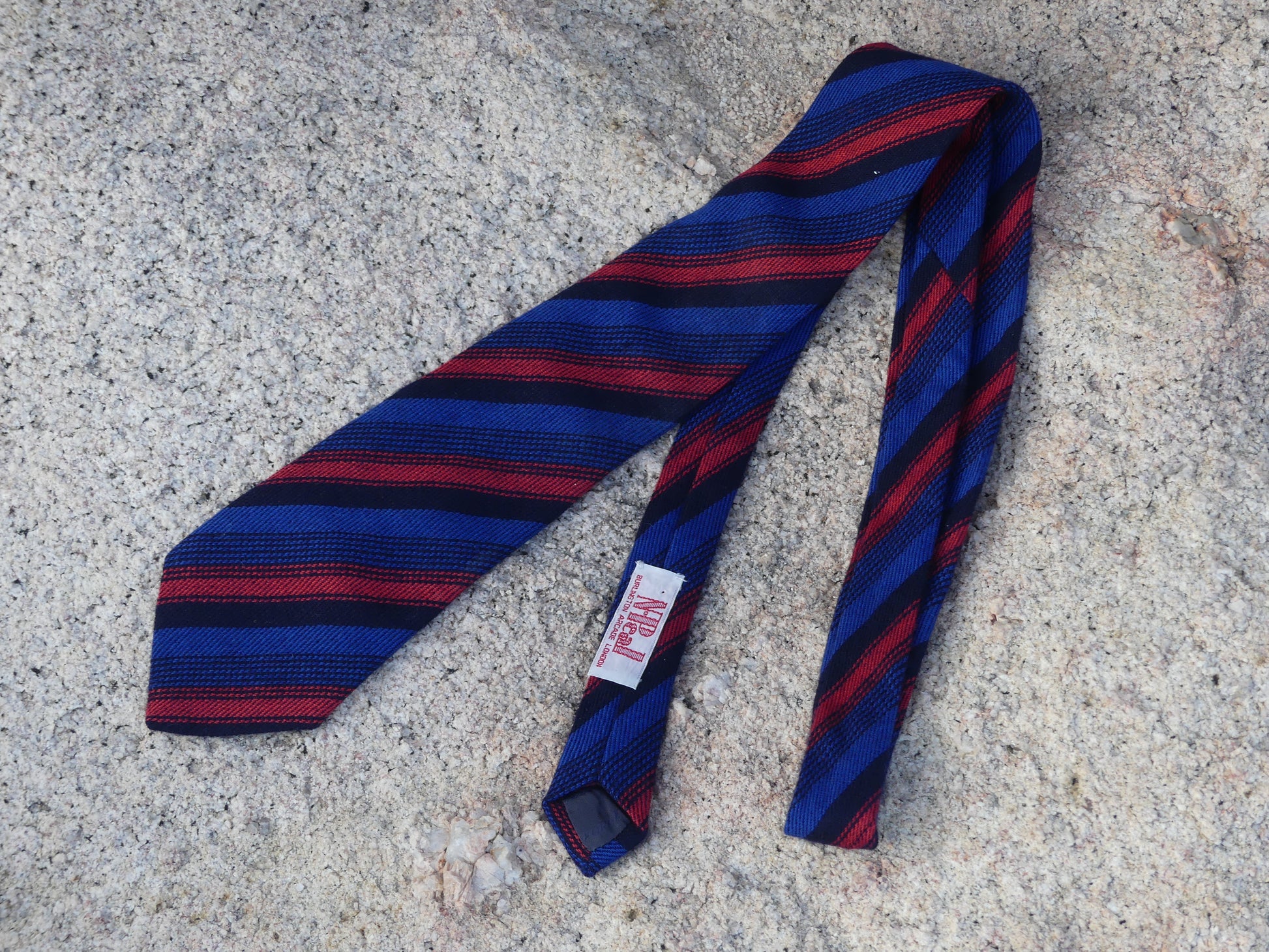 N. PEAL VINTAGE TIE - La Vague Vintage Shop 