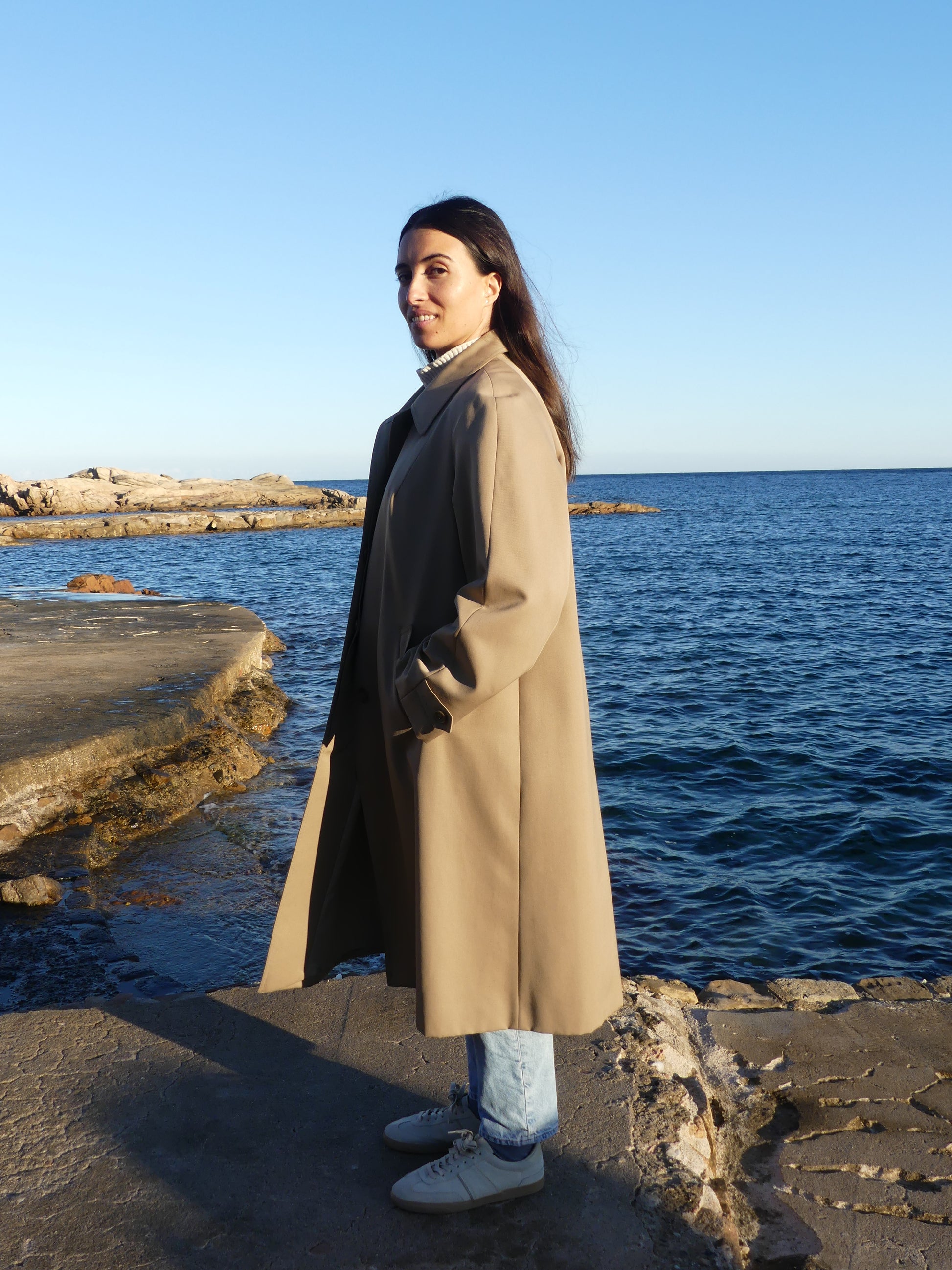 VALENTIN VINTAGE TRENCH COAT - La Vague Vintage Shop 