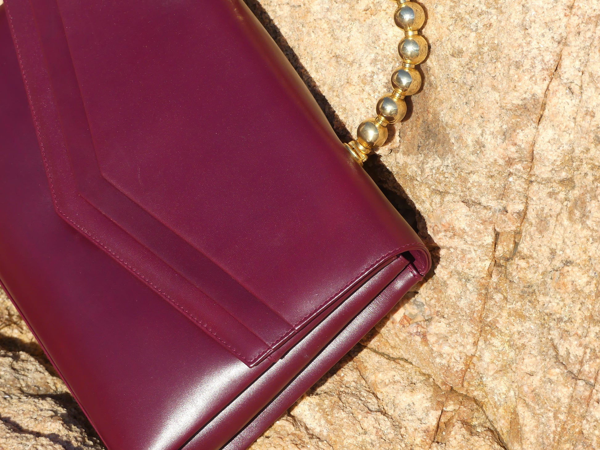 BORDEAUX HANDBAG - La Vague Vintage Shop 