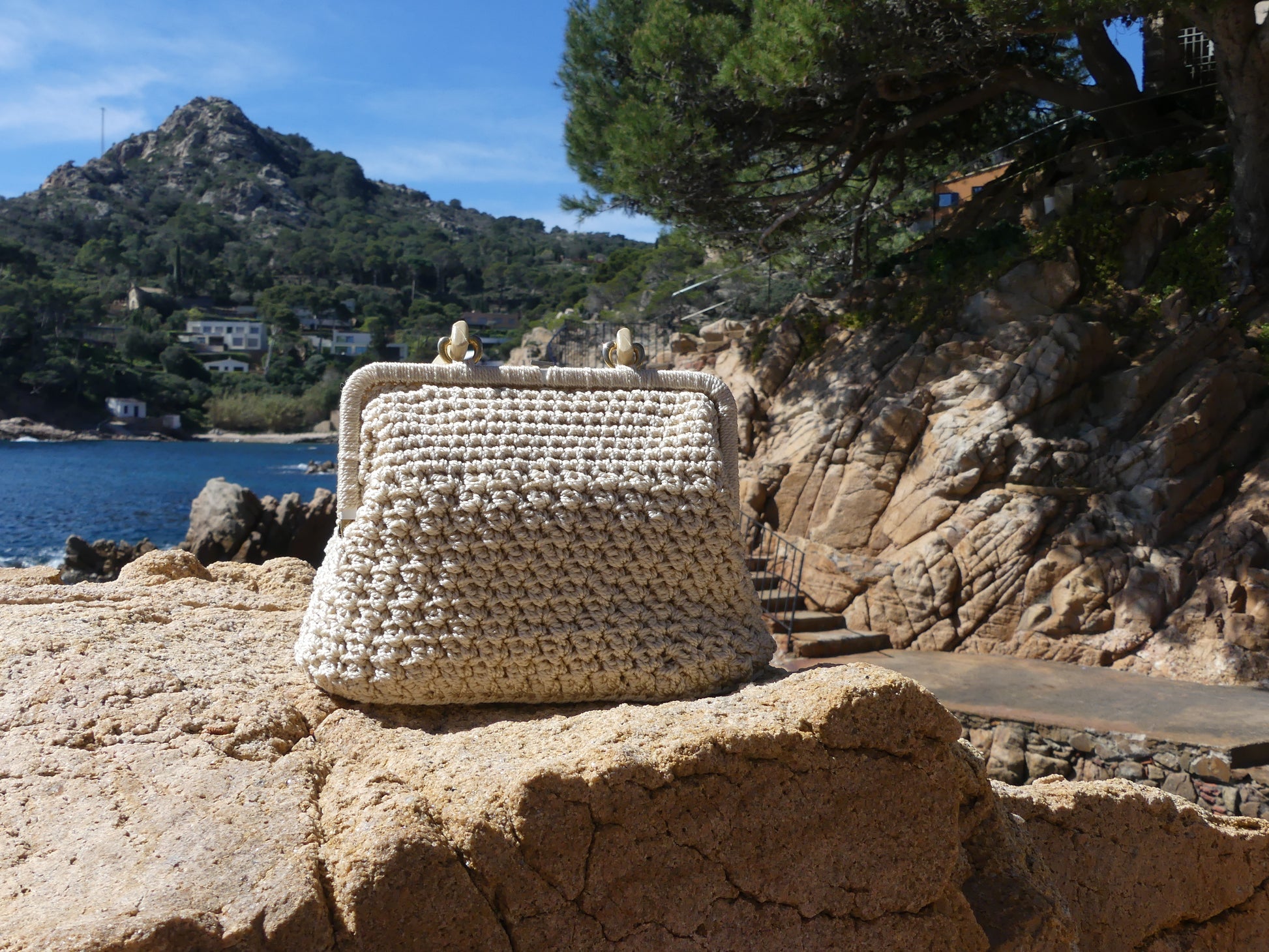 CROCHET VINTAGE HANDBAG - La Vague Vintage Shop 