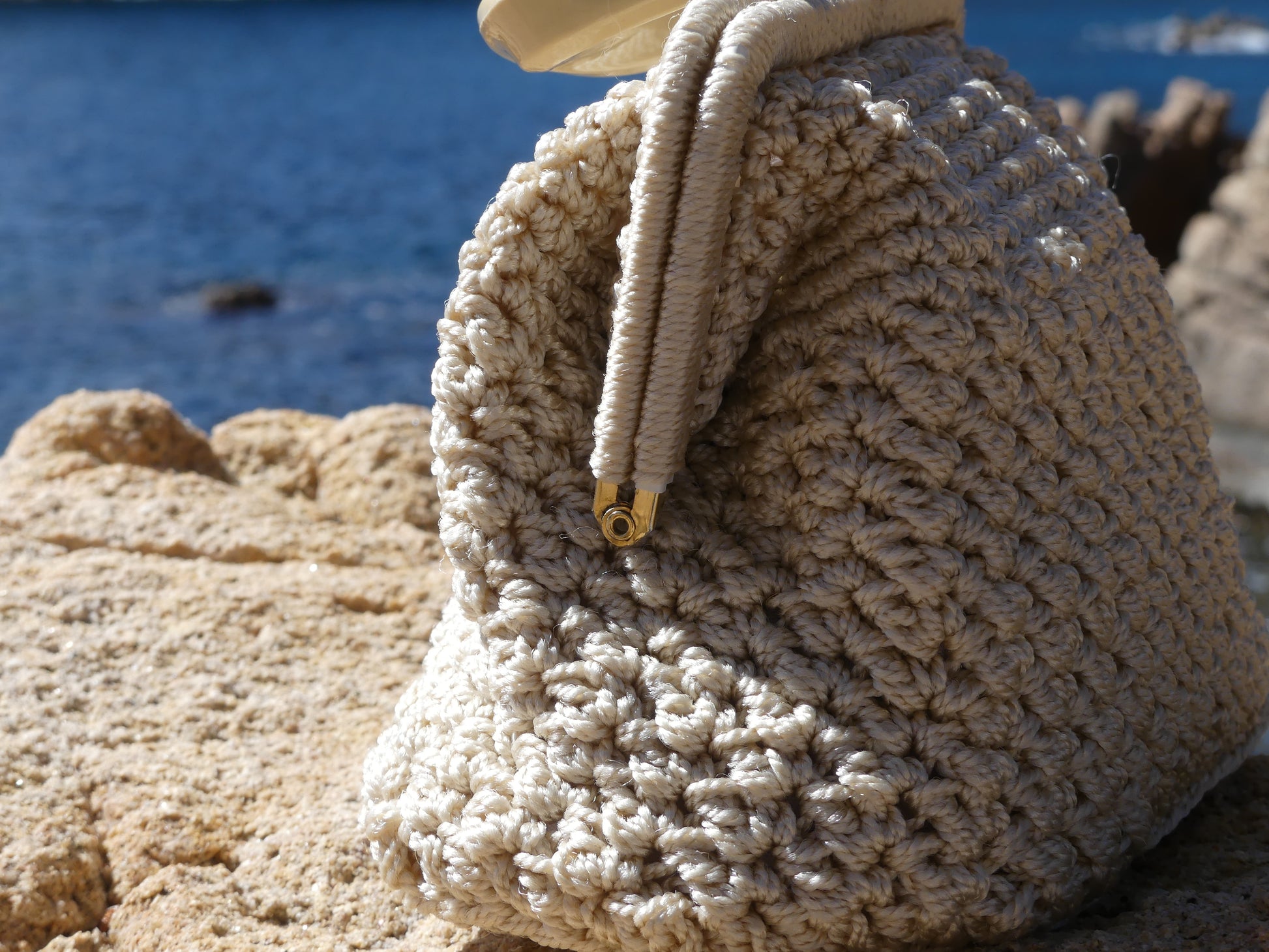 CROCHET VINTAGE HANDBAG - La Vague Vintage Shop 