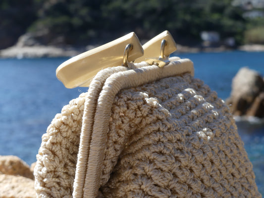 CROCHET VINTAGE HANDBAG - La Vague Vintage Shop 