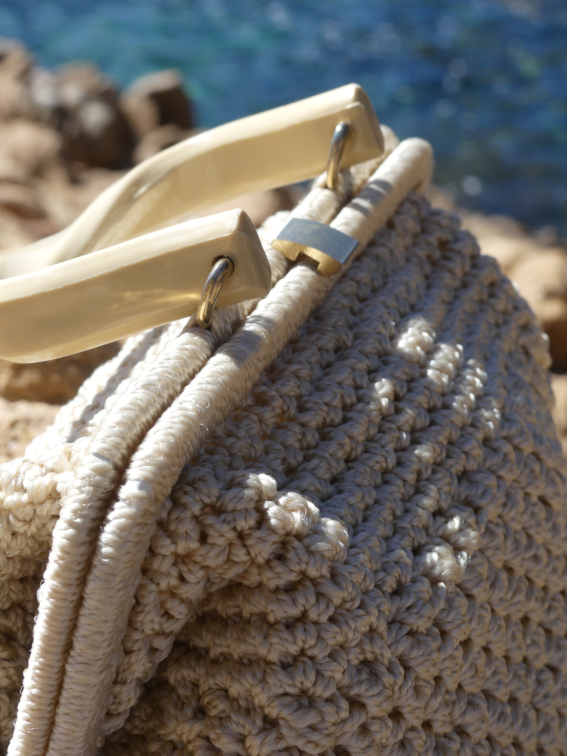 CROCHET VINTAGE HANDBAG - La Vague Vintage Shop 