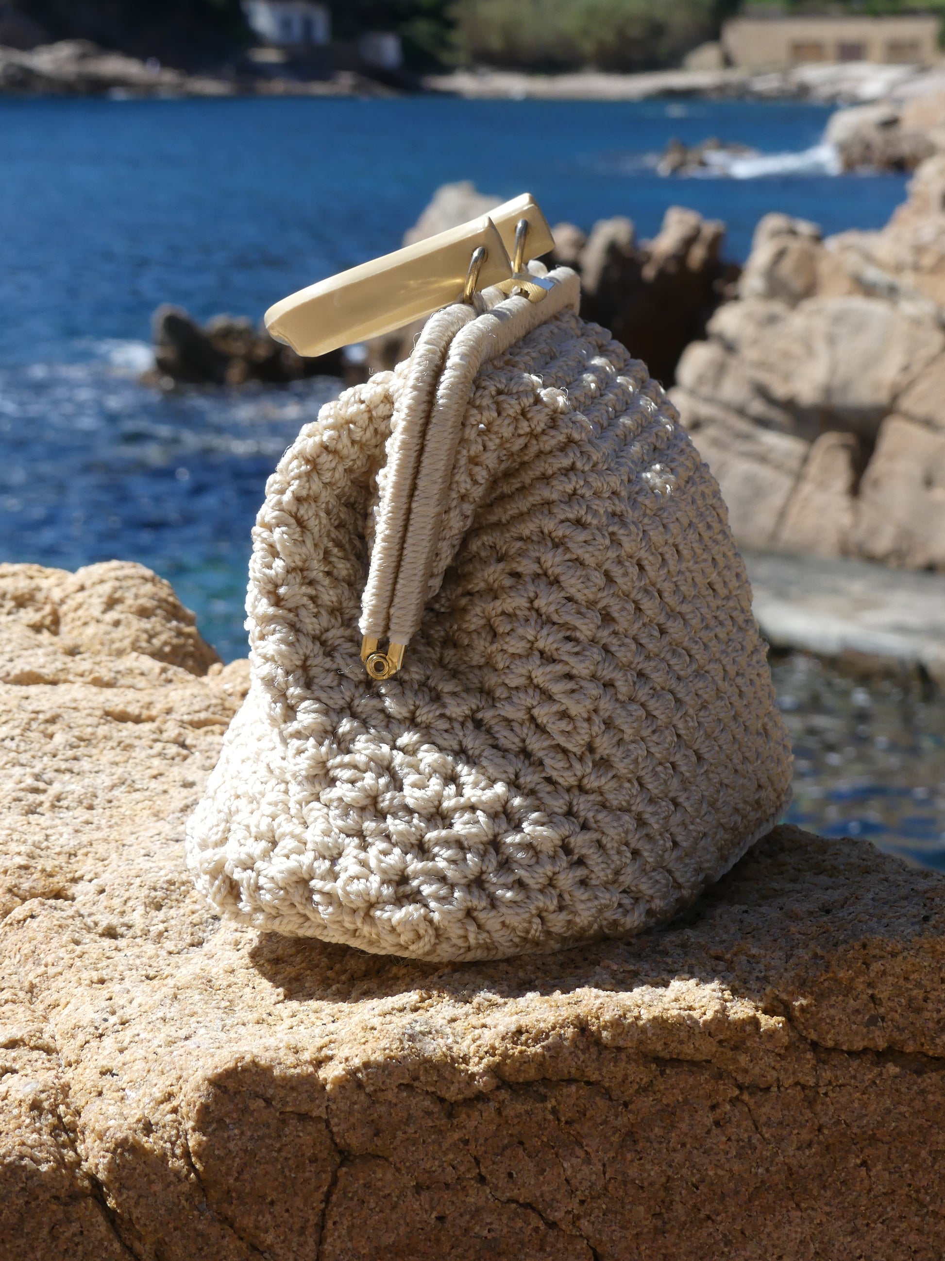 CROCHET VINTAGE HANDBAG - La Vague Vintage Shop 