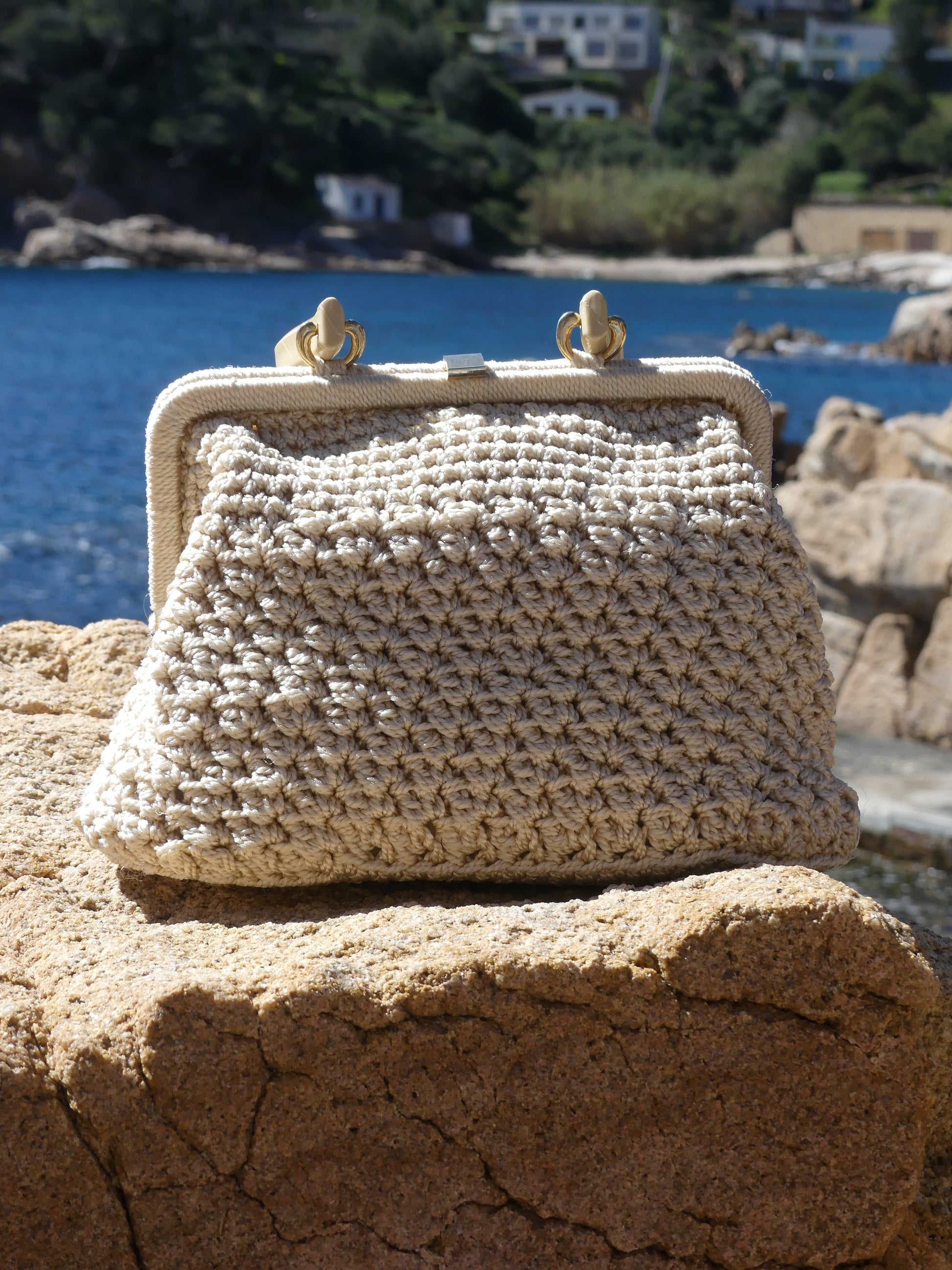 CROCHET VINTAGE HANDBAG - La Vague Vintage Shop 