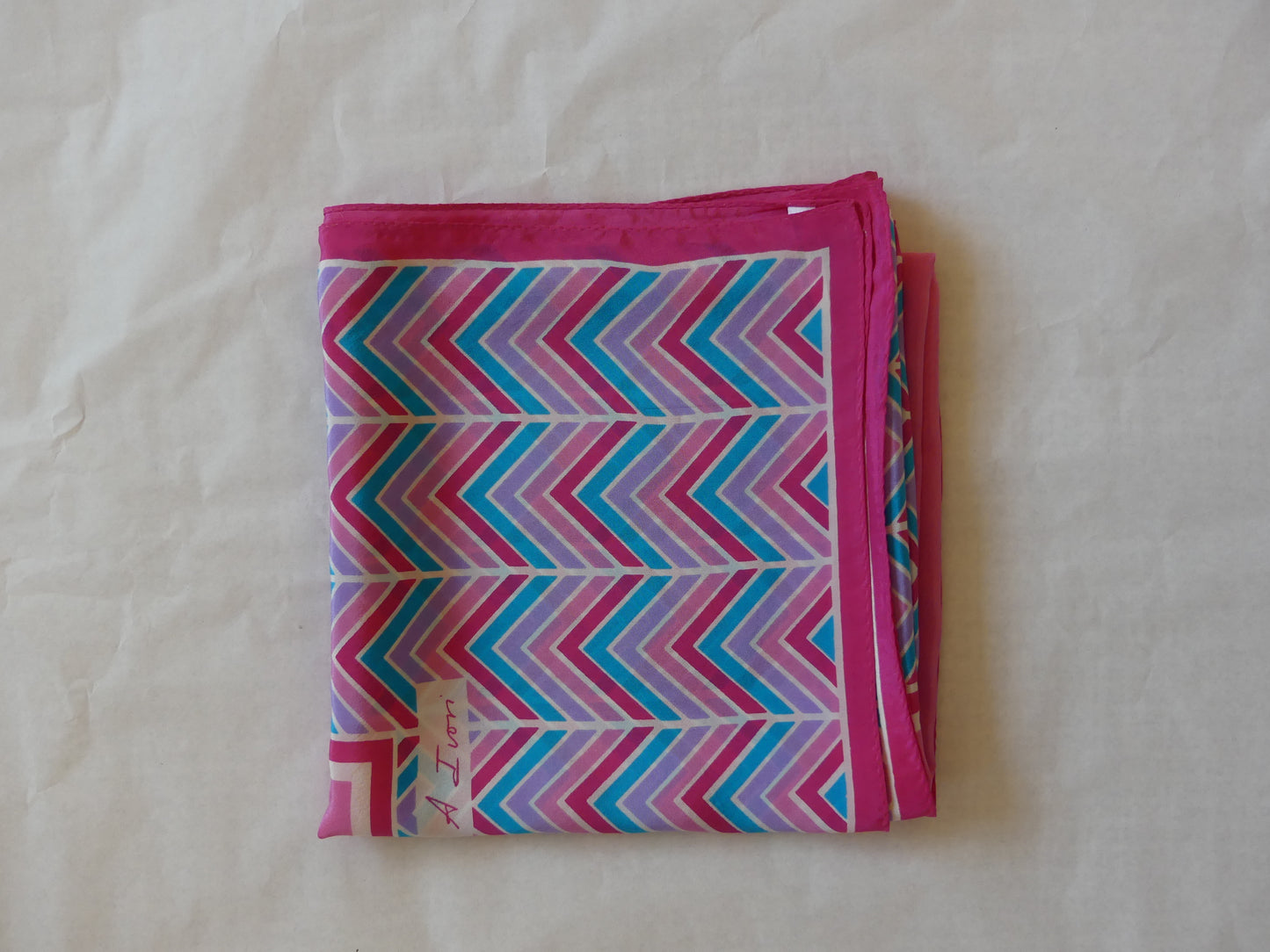 ZIG ZAG SILK SCARF